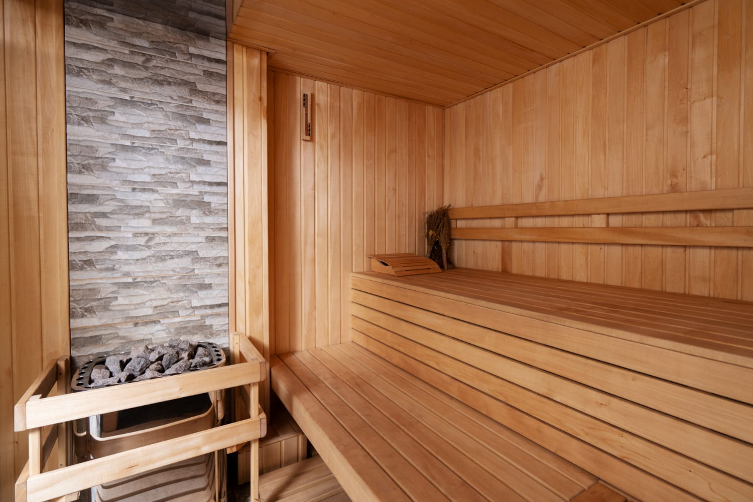 How Long Should You Stay in a Sauna for Best Results?