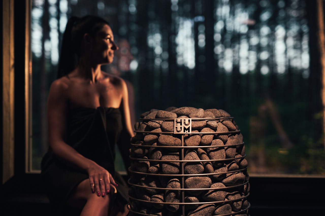 Sauna for Skin: Does It Improve Acne, Glow and Anti-Ageing?