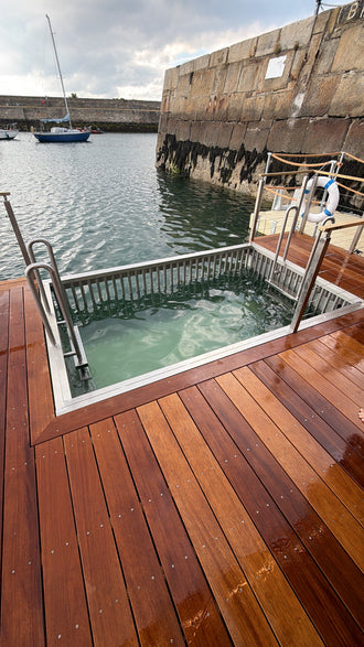 Floating Sauna Dun Laoghaire | Unique Dublin Bay Sauna Experience ...